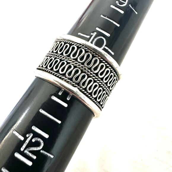 Suarti Bali Sterling Silver & Blue Agate Wide Scroll Band Ring - Picture 8 of 10